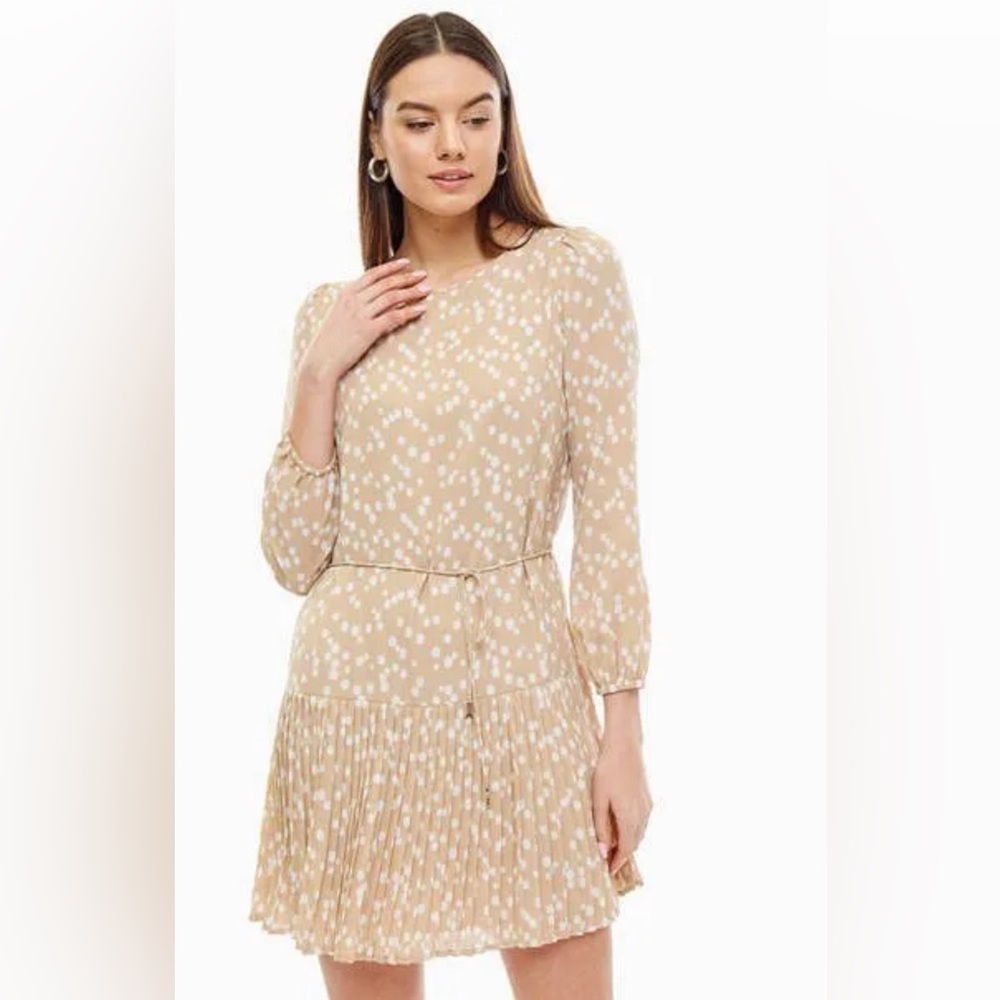 Patrizia Pepe NWT Polka Dot Dress Sz 6 / 42 / S Beige Cream Pleated Mini Italy